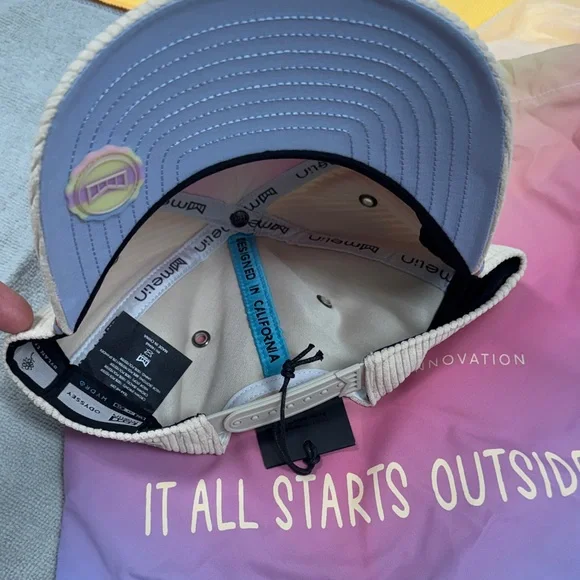 Melin Classic “Dylan Efron” Cream Corduroy Hat with Cinch Bag - Picture 14 of 15